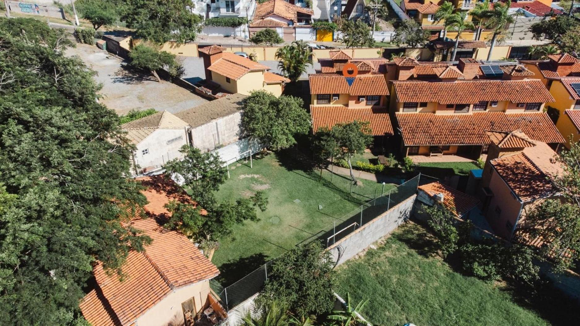 Casa C/ Jardim Em A 400m Da | Vds 14 Apartamento